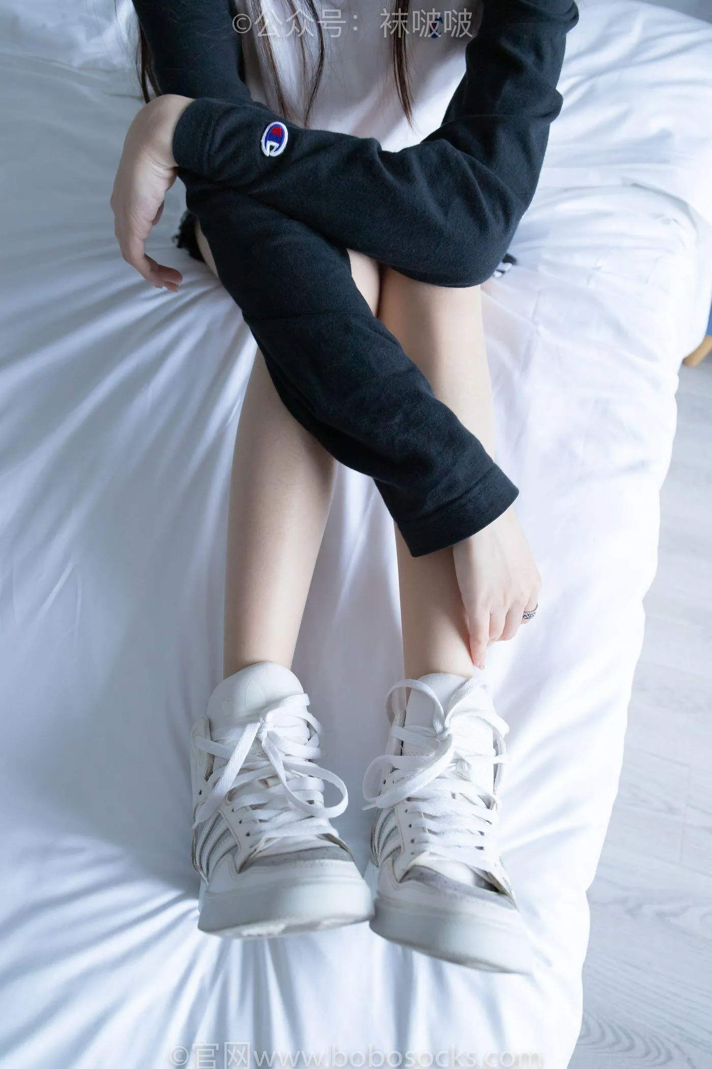 [BoBoSocks袜啵啵]NO.015 稚予-阿迪板鞋、白色短棉袜、肉丝 [135P]插图3